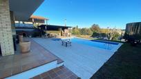 Piscina de Casa o xalet en venda en Vilablareix amb Aire condicionat, Jardí privat i Terrassa