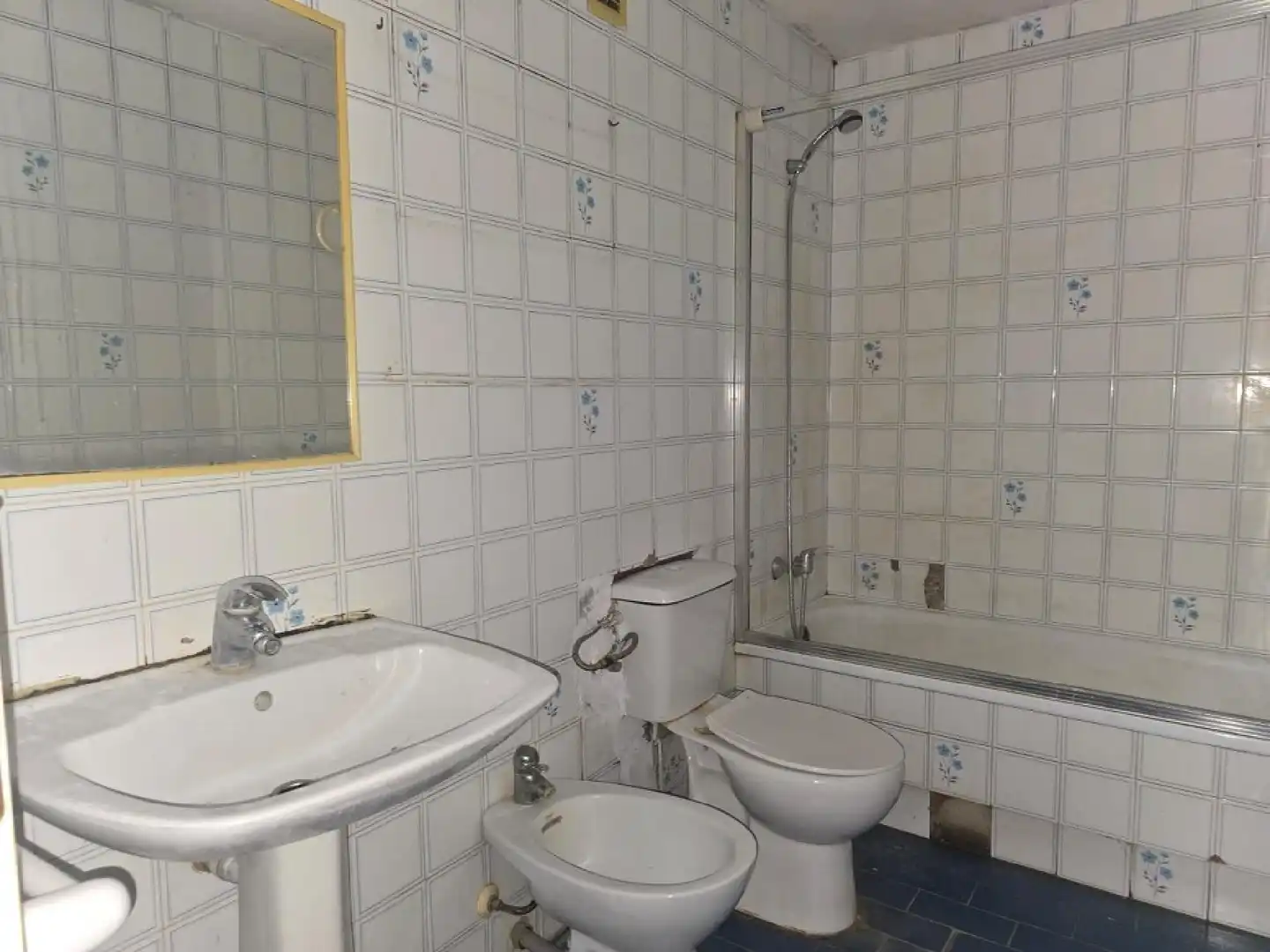 Baño de Piso en venta en Figueres con Terraza