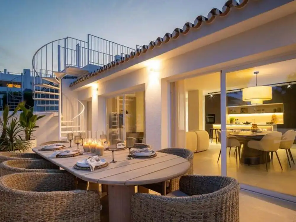 Reihenhaus mit Pool zum Verkauf in Nueva Andalucía, imagen 9