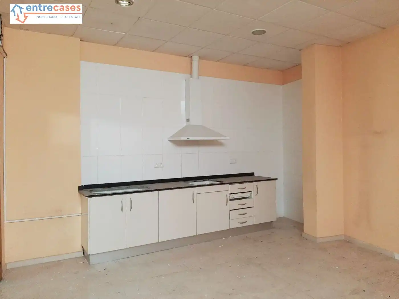 Local comercial en venda a La Vall d'Uixó, imagen 3