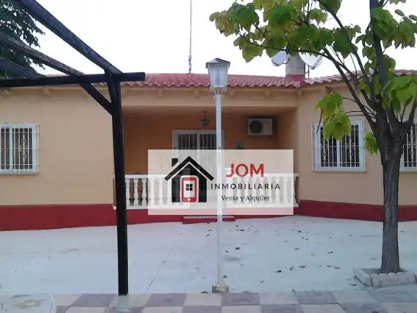 Xalet amb piscina en venda a Pedanías - Extrarradio, imagen 2