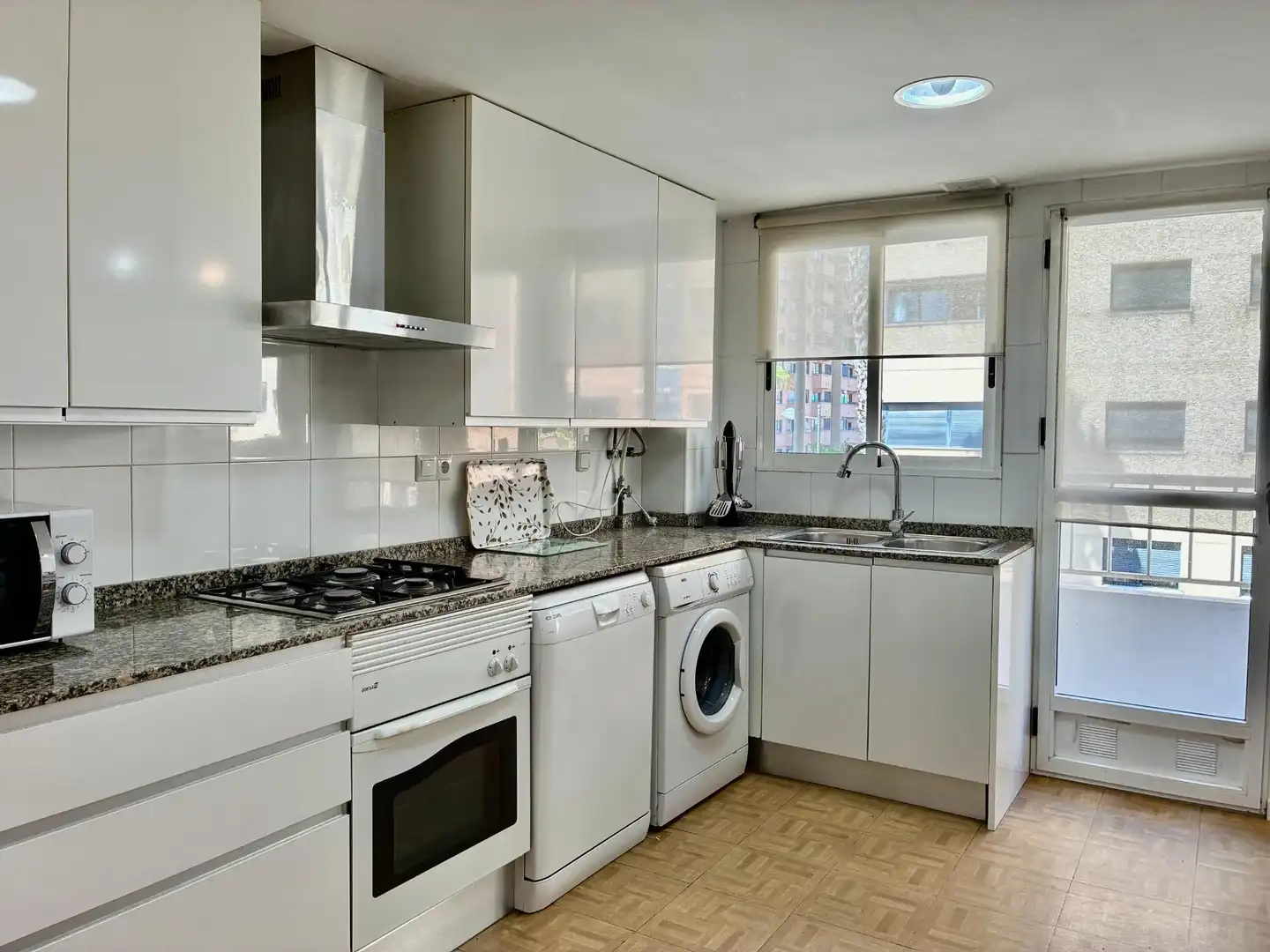 Flat for rent in Avenida BALEARES, La Creu del Grau