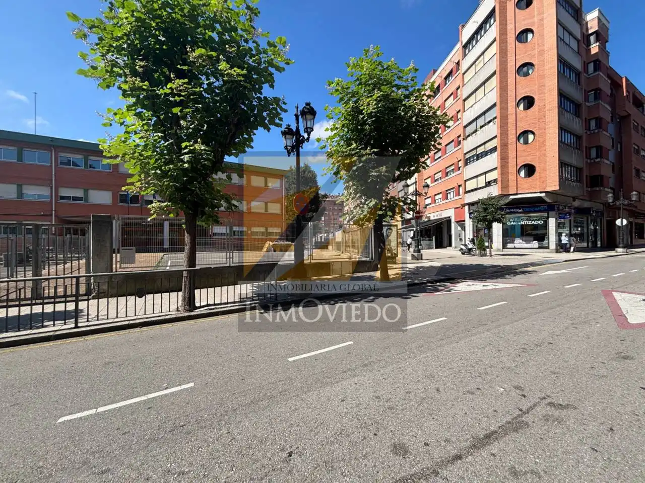 Vista exterior de Piso en venta en Oviedo  con Terraza