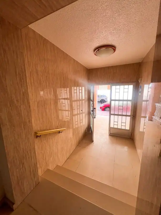Apartamento en venta en Guardamar del Segura con Amueblado y Balcón