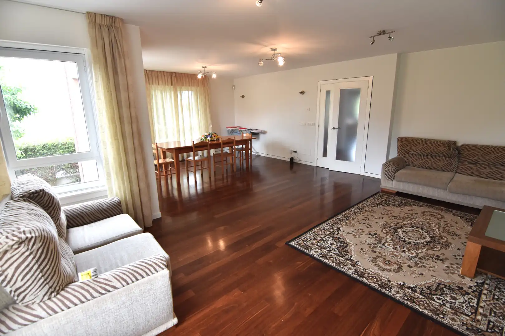 Sala de estar de Casa o chalet en venta en Miño con Calefacción, Jardín privado y Parquet