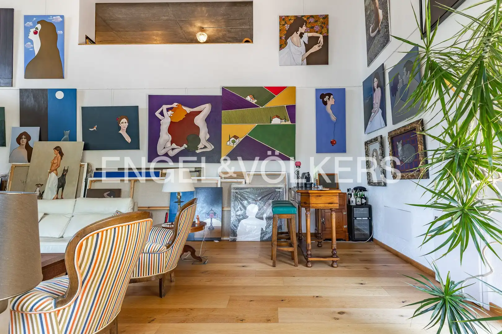 Sala d'estar de Casa adosada en venda en Sant Cugat del Vallès amb Calefacció, Jardí privat i Parquet