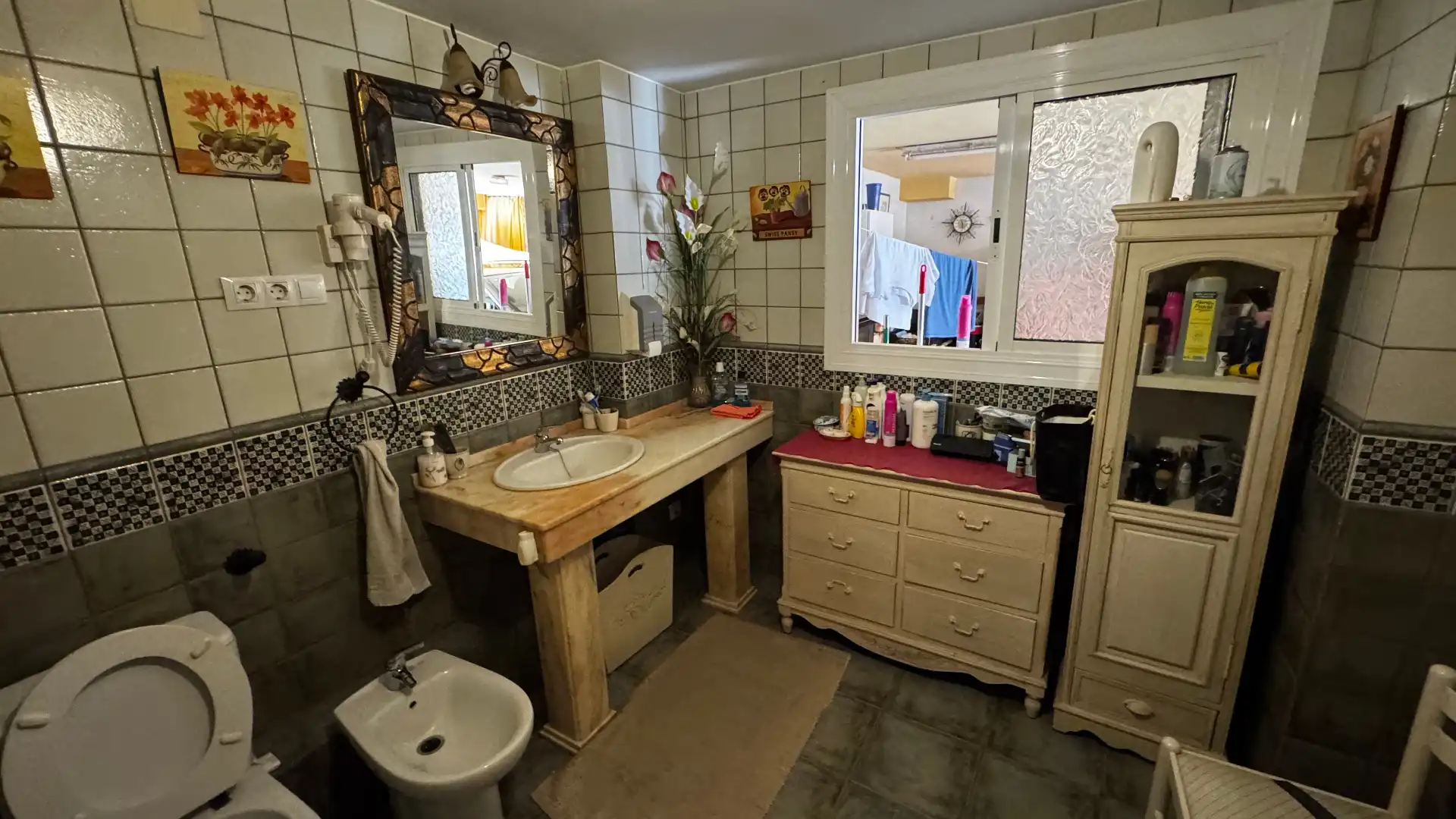 Bany de Casa o xalet en venda en Torredembarra amb Aire condicionat, Calefacció i Jardí privat