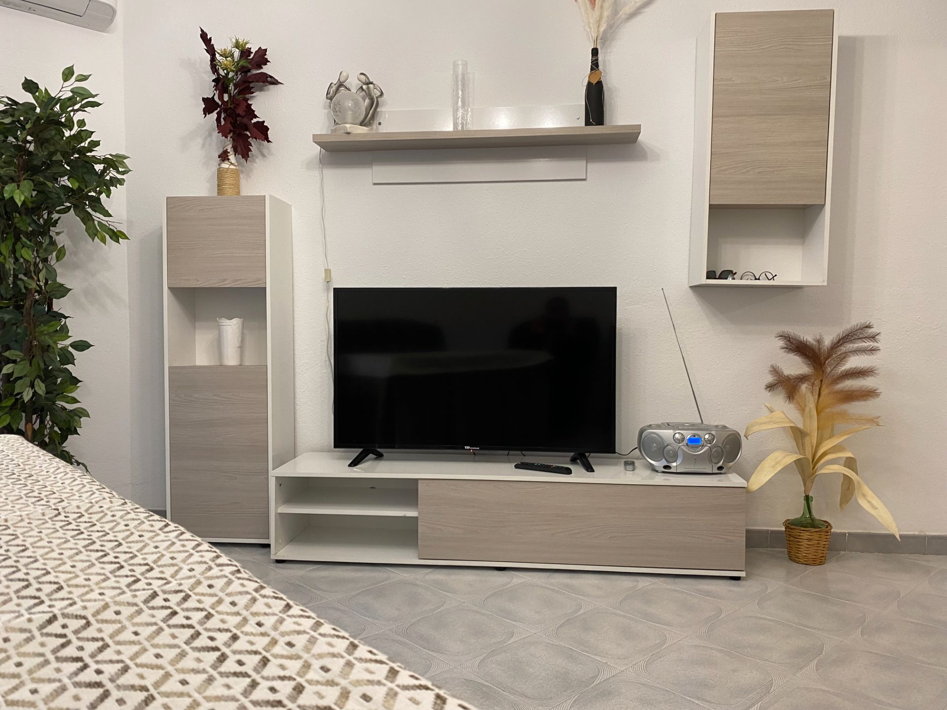 Living room of Flat to rent in Castuera  with Air Conditioner, Furnished and Oven
