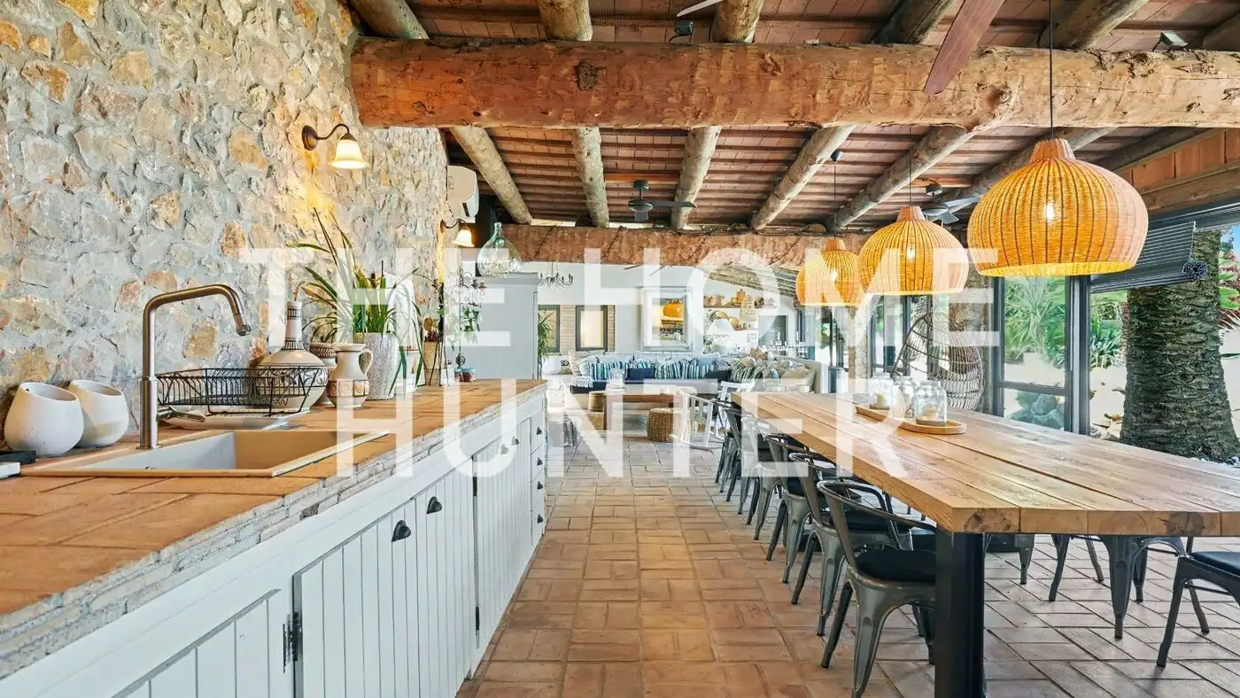 Houses for sale in Ventalló  with Air Conditioner, Heating and Private garden