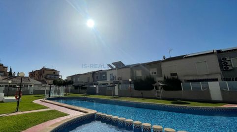 Apartamento con piscina compartida en la provincia de Alicante, en la localidad de Torrevieja, en la comarca de La Mata. 3 habitac, imatge 2