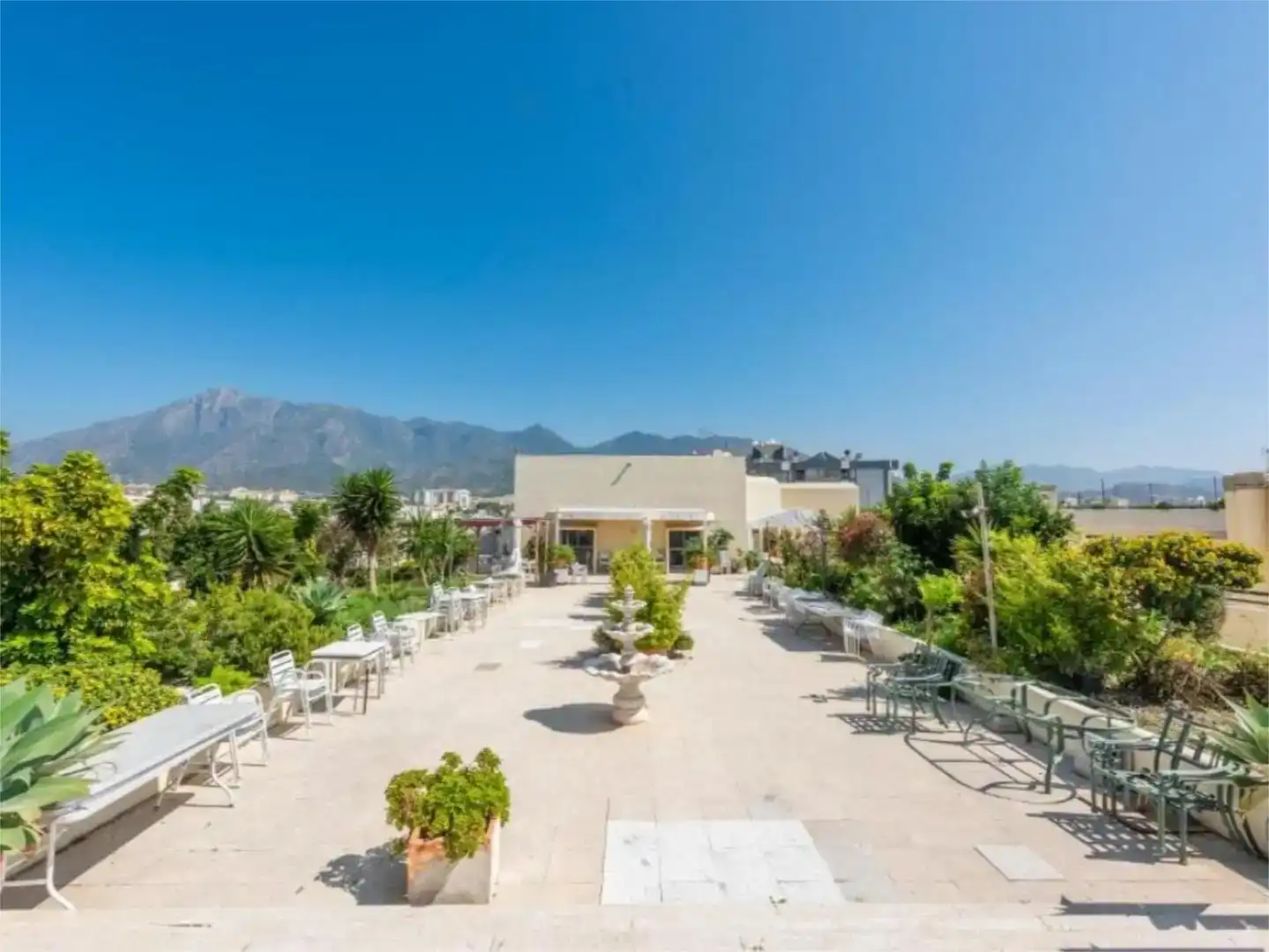 Terrasse von Wohnung zur Miete in Marbella mit Klimaanlage, Schwimmbad und Balkon