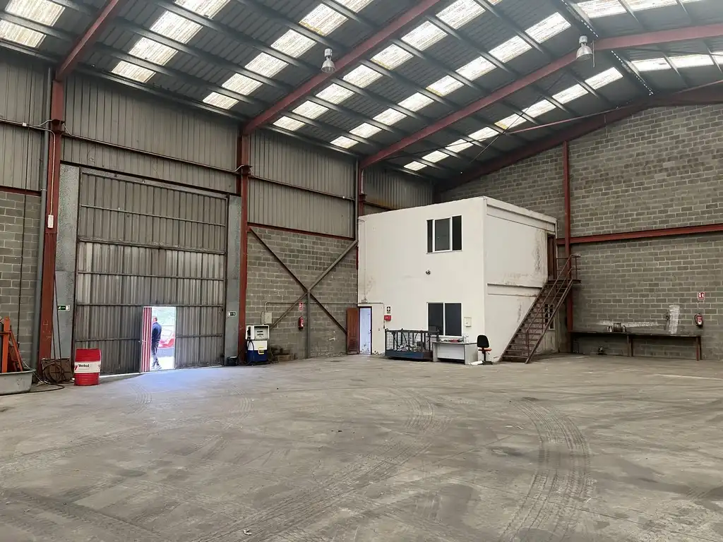 Industrial buildings for rent in Avenida do Mar, 139, Zona Ultramar
