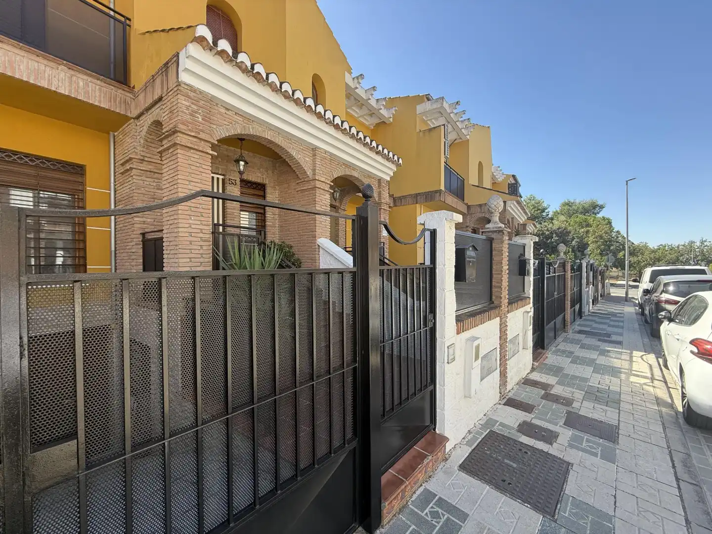 Casa a schiera con terrazza in vendita a PRINCESA SOFIA