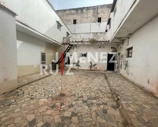 Building for sale in Plaza de Toros - Ayuntamiento