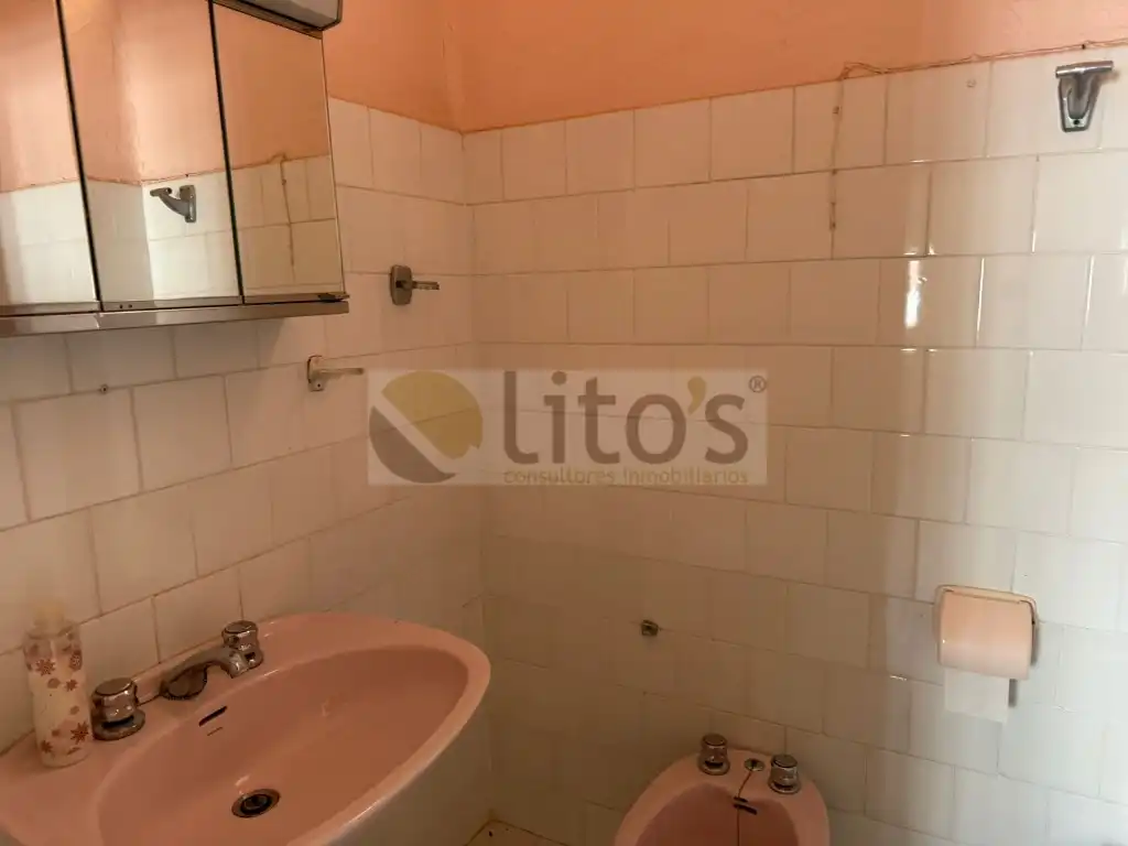 Badezimmer von Einfamilien-Reihenhaus zum Verkauf in Dos Hermanas
