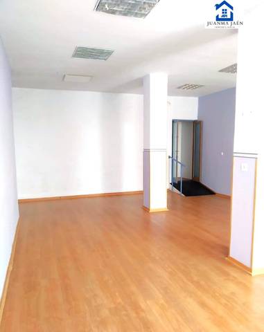 Local comercial en Alquiler en Centro