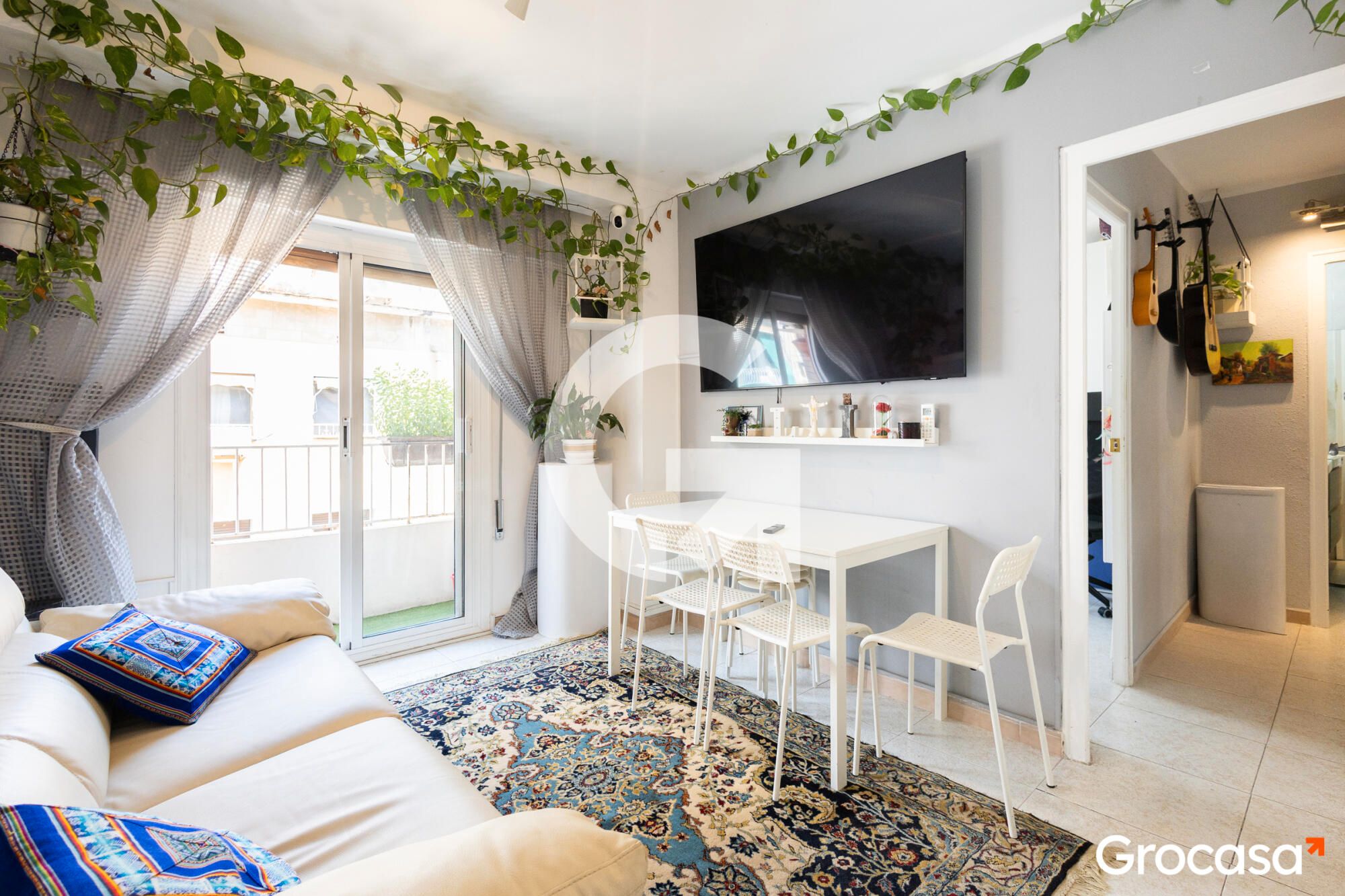 Habitación de Piso en venta en L'Hospitalet de Llobregat con Aire acondicionado y Balcón