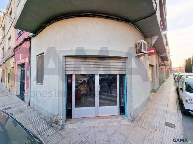 Local comercial en Alquiler en Alquenència - Venècia