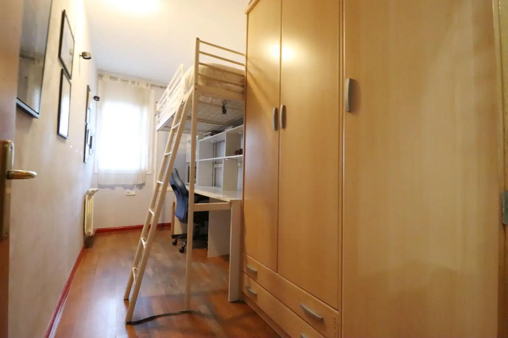 Habitación de Piso en venta en Sabadell con Calefacción, Parquet y Terraza