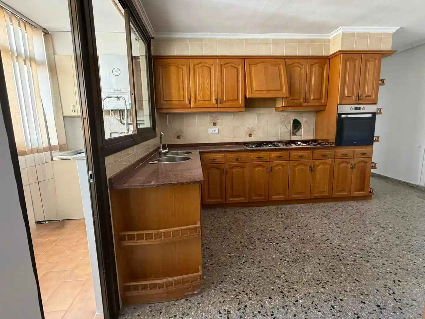 Flat for rent in Avenida AL VEDAT, Centro - Casco antiguo