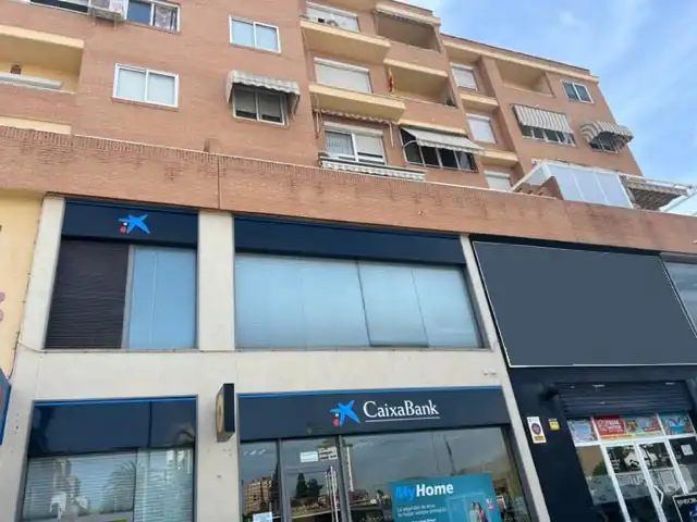 Vista exterior de Local en venta en Finestrat