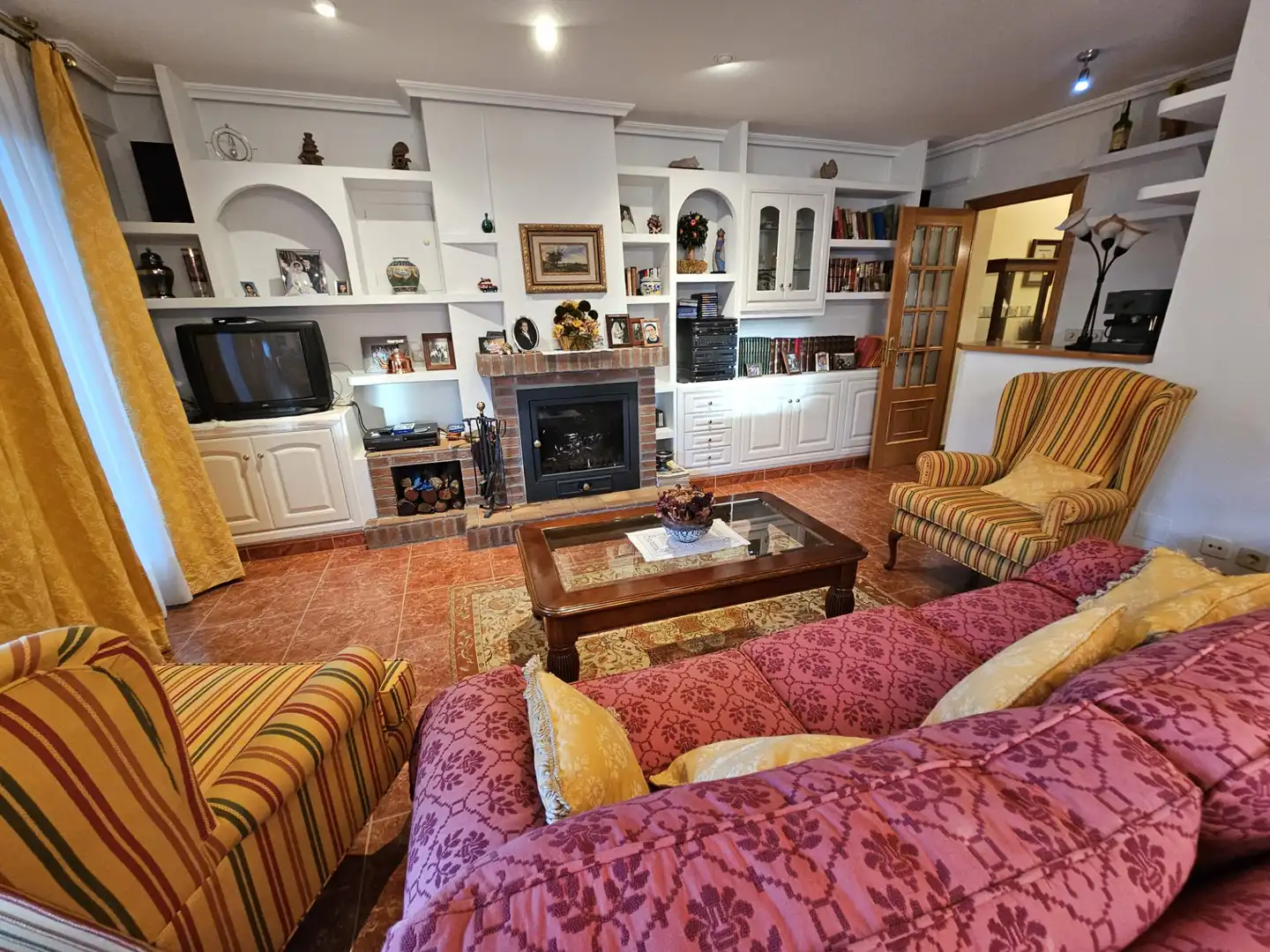 Sala de estar de Casa o chalet en venta en Congosto con Calefacción, Jardín privado y Trastero