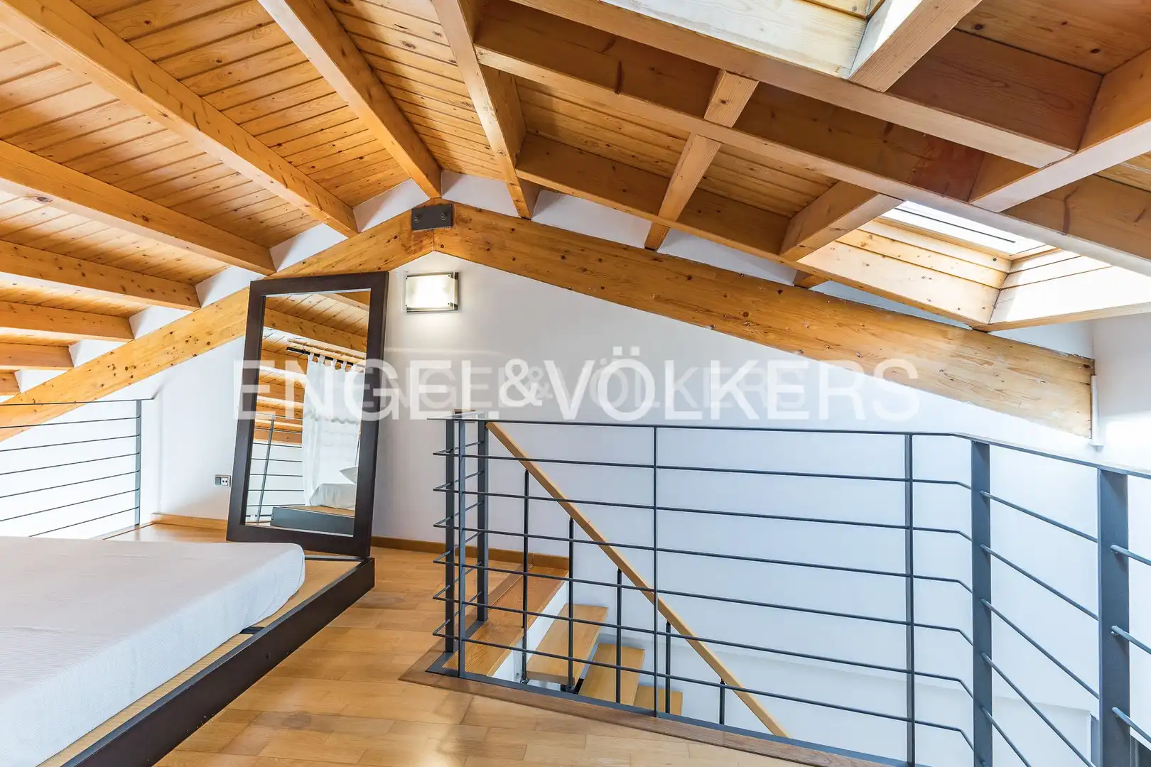Terrassa de Dúplex en venda en Sant Cugat del Vallès amb Aire condicionat, Calefacció i Parquet