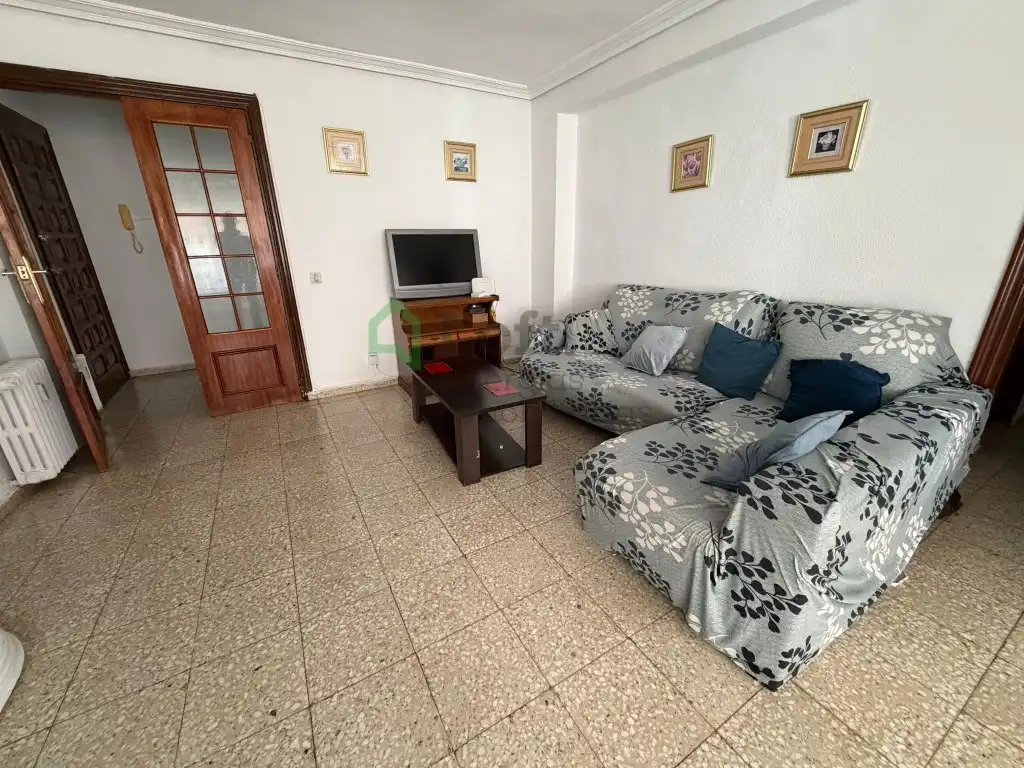 Sala d'estar de Pis en venda en Badajoz amb Calefacció, Moblat i Forn