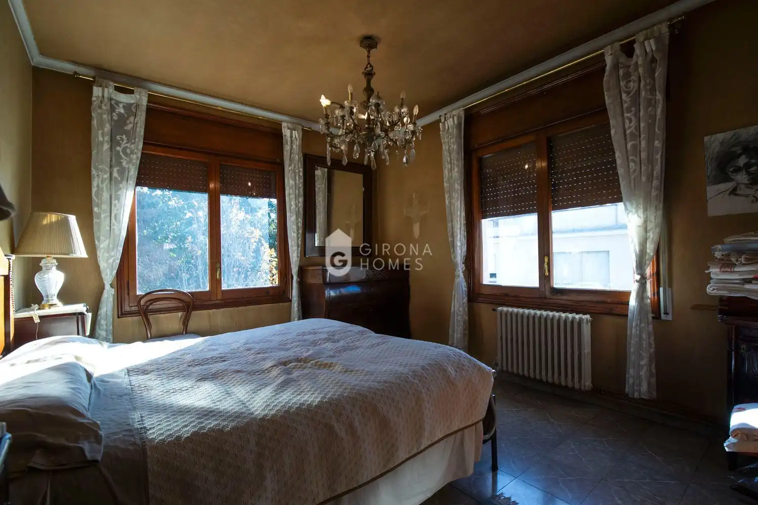 Habitación de Casa o chalet en venta en Girona con Aire acondicionado, Calefacción y Jardín privado