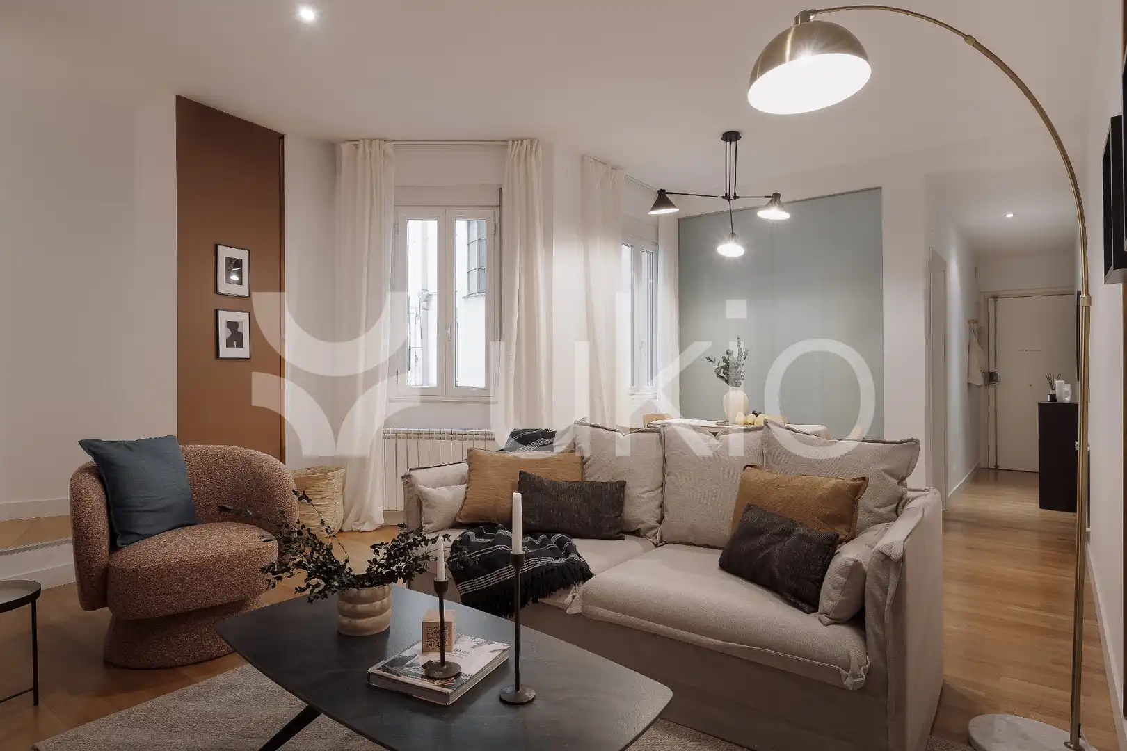 Sala de estar de Apartamento de alquiler en Madrid con Aire acondicionado, Calefacción y Amueblado