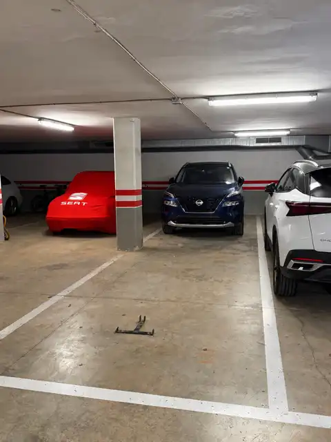 Doppelparkplatz mit Aufzug zum Verkauf in Carrer de Carles Riba 7
