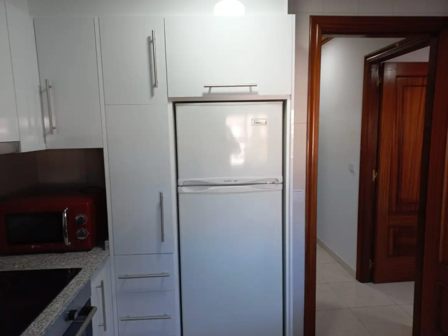 Kitchen of Flat for rent in Santiago de Compostela   with Heating, Furnished and Oven