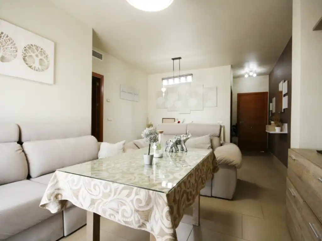 Flat with lift for sale in Avenida Reina Sofia