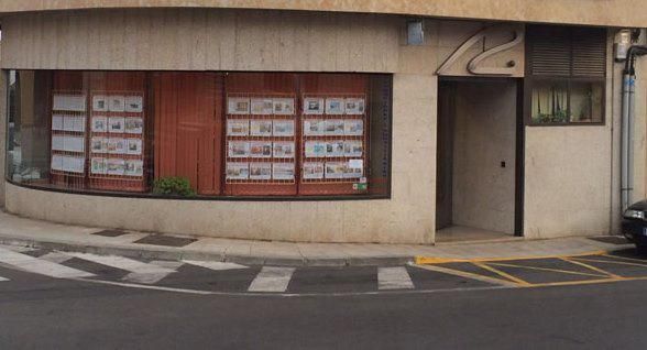 Exterior view of Garage for sale in Cabrerizos