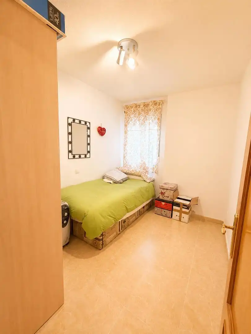 Habitación de Piso de alquiler en Villaseca de la Sagra con Aire acondicionado