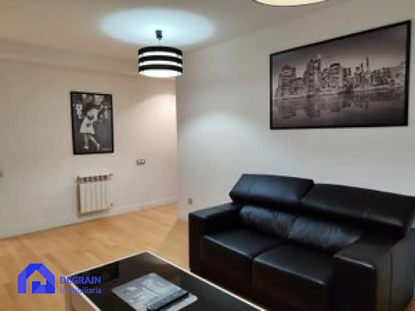 Wohnzimmer von Wohnung zum Verkauf in Oviedo  mit Heizung, Privatgarten und Abstellraum