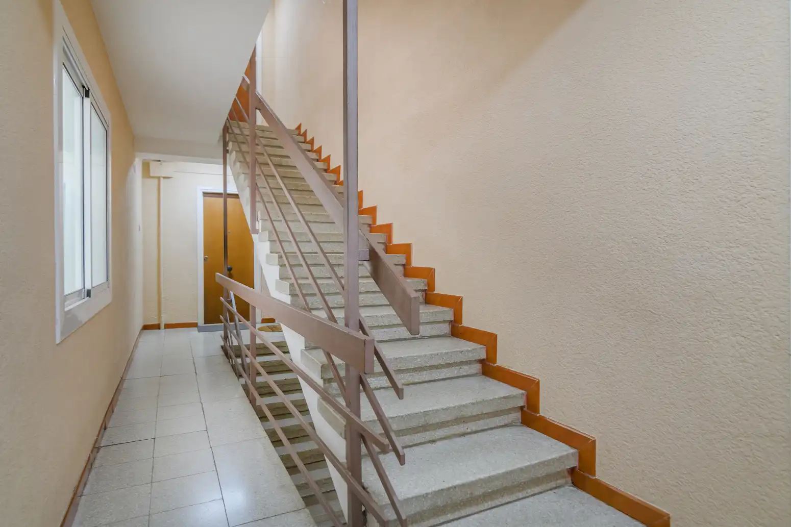 Wohnung zum Verkauf in Barcelona mit Heizung, Parkett und Balkon