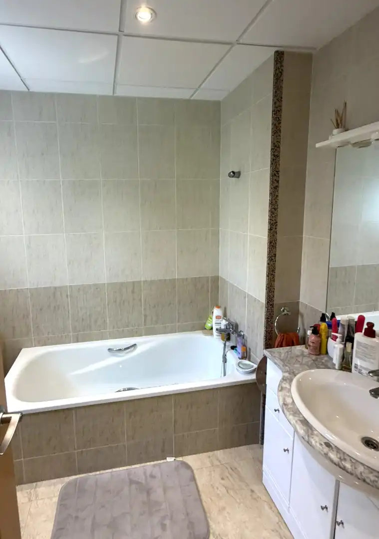 Baño de Casa o chalet en venta en El Perelló con Aire acondicionado, Calefacción y Jardín privado
