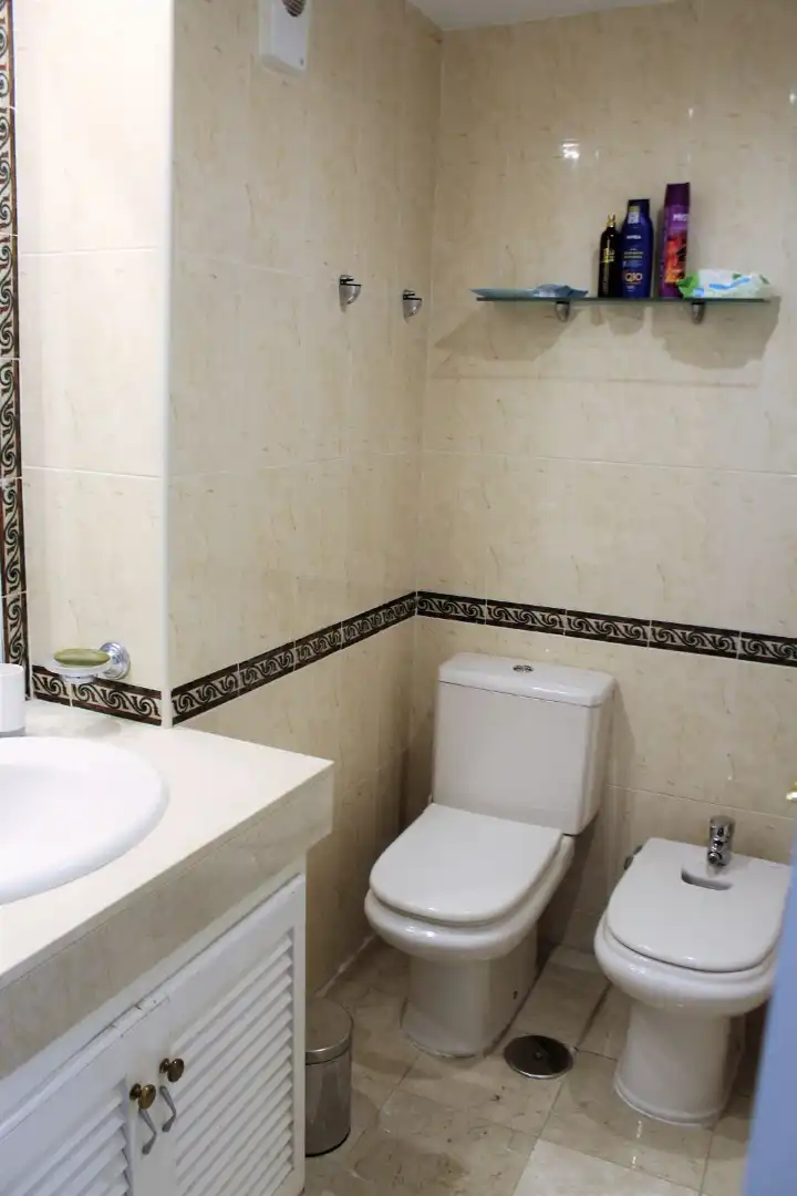 Bathroom of Flat for sale in Marbella  with Air Conditioner, Terrace and Storage room