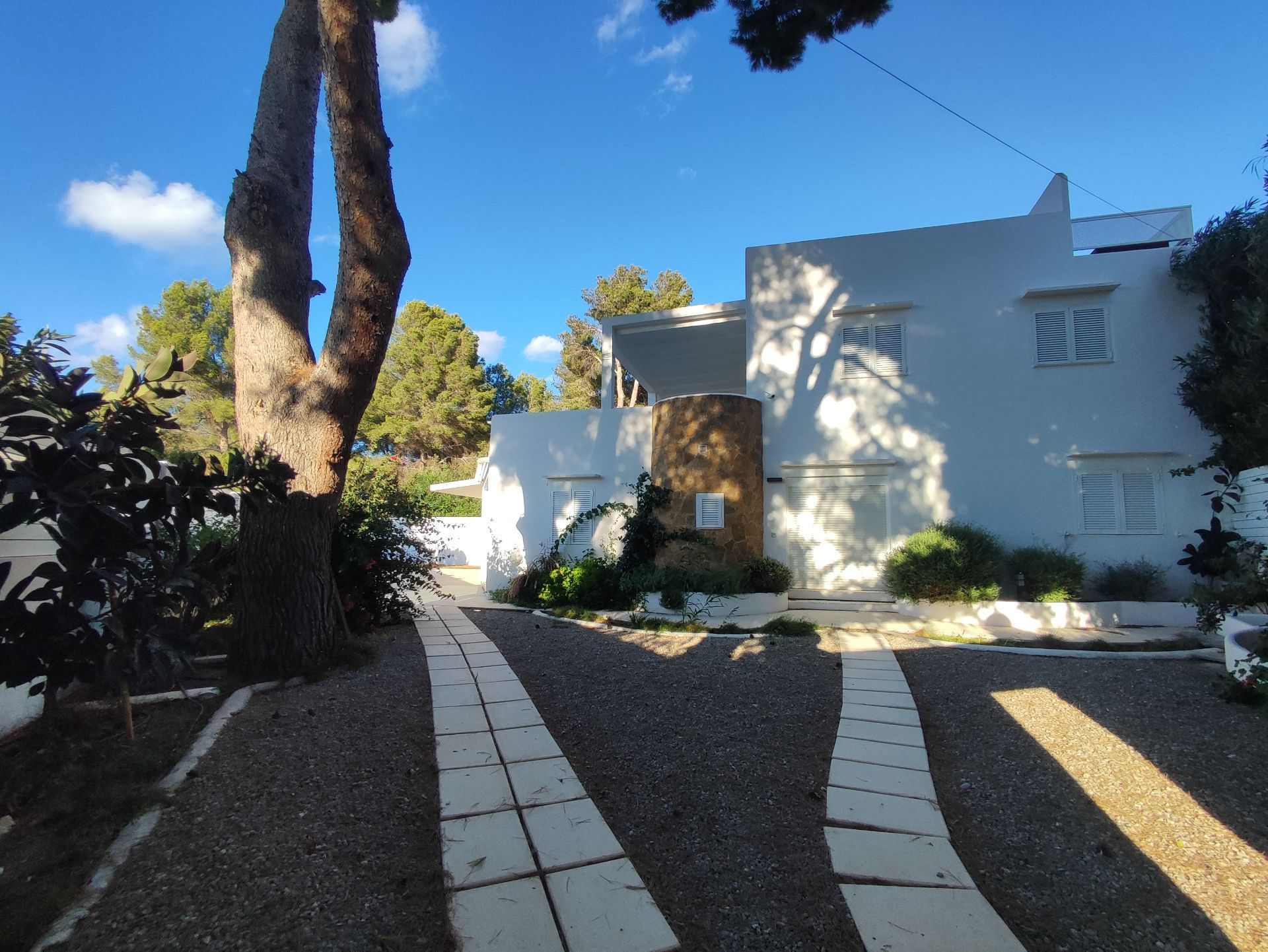 Vista exterior de Casa o xalet en venda en Sant Josep de sa Talaia amb Calefacció, Jardí privat i Terrassa