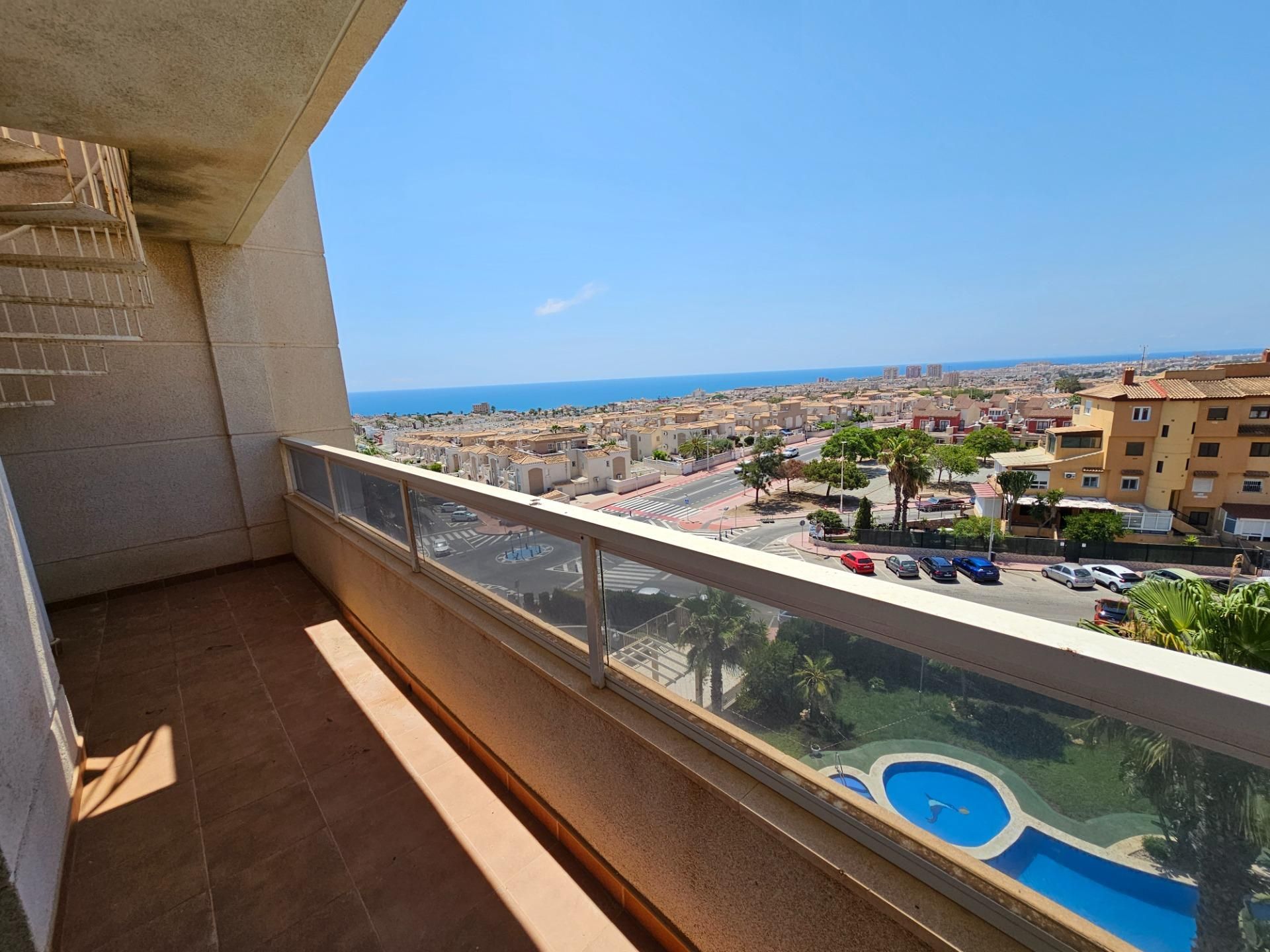 Bedroom of Attic for sale in Torrevieja  with Air Conditioner, Private garden and Terrace