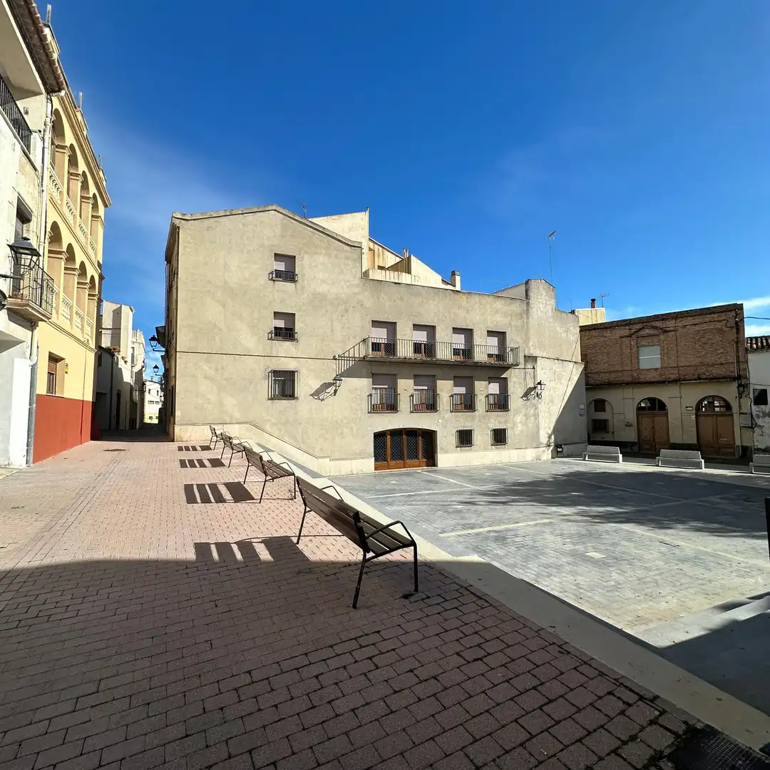 Einfamilien-Reihenhaus zum Verkauf in Plaça de la Puntaire, 1, L'Arboç