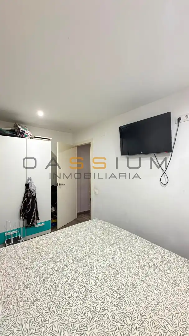 Flat for sale in Carrer Vint-I-Quatre, imagen 12