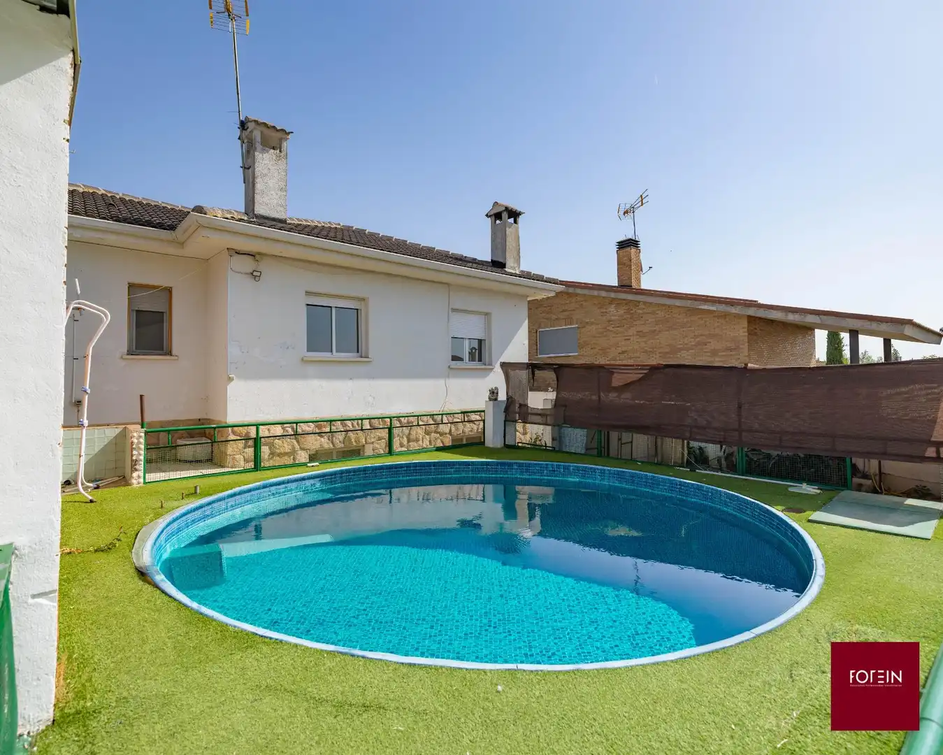 Swimming pool of Houses for sale in Galápagos  with Air Conditioner, Heating and Private garden