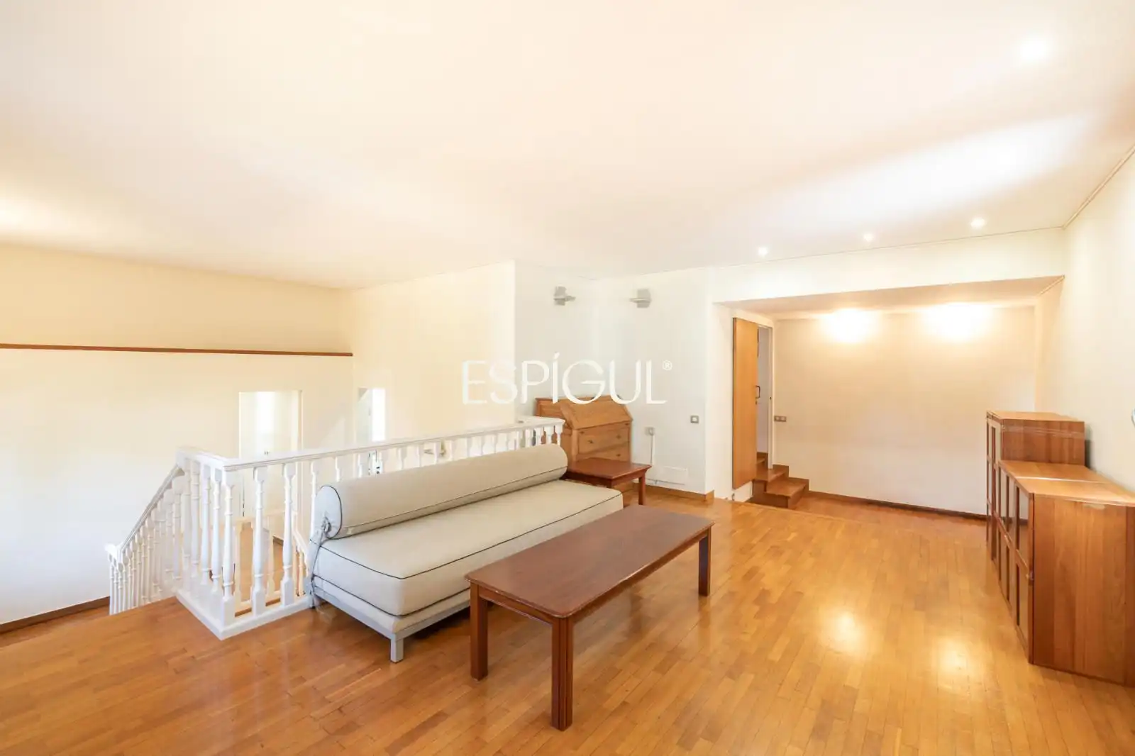 Living room of Houses for sale in Sant Cugat del Vallès  with Air Conditioner, Heating and Private garden
