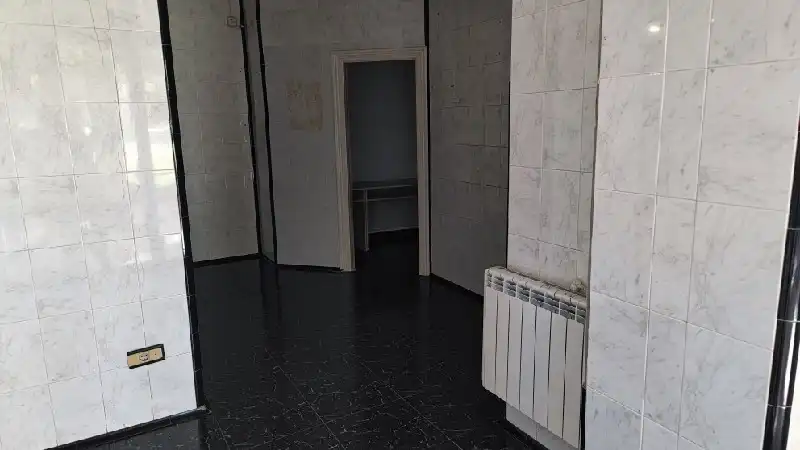 Business premises for sale in Plaza Zabalgane, imagen 4