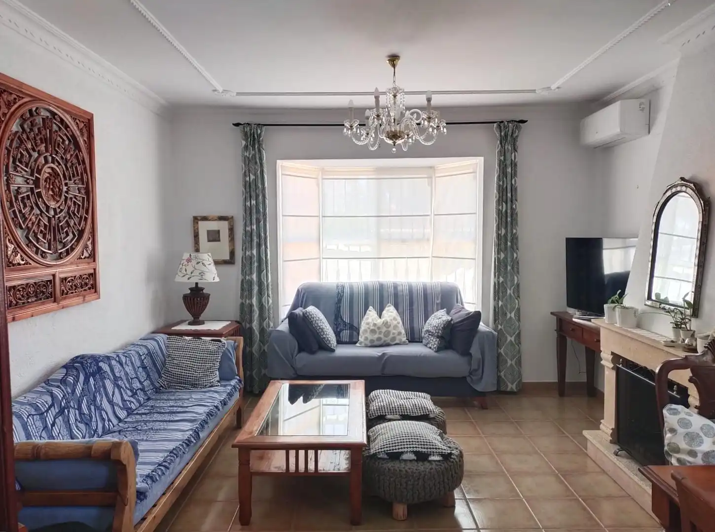 Sala d'estar de Casa o xalet en venda en Chiclana de la Frontera amb Aire condicionat, Jardí privat i Piscina
