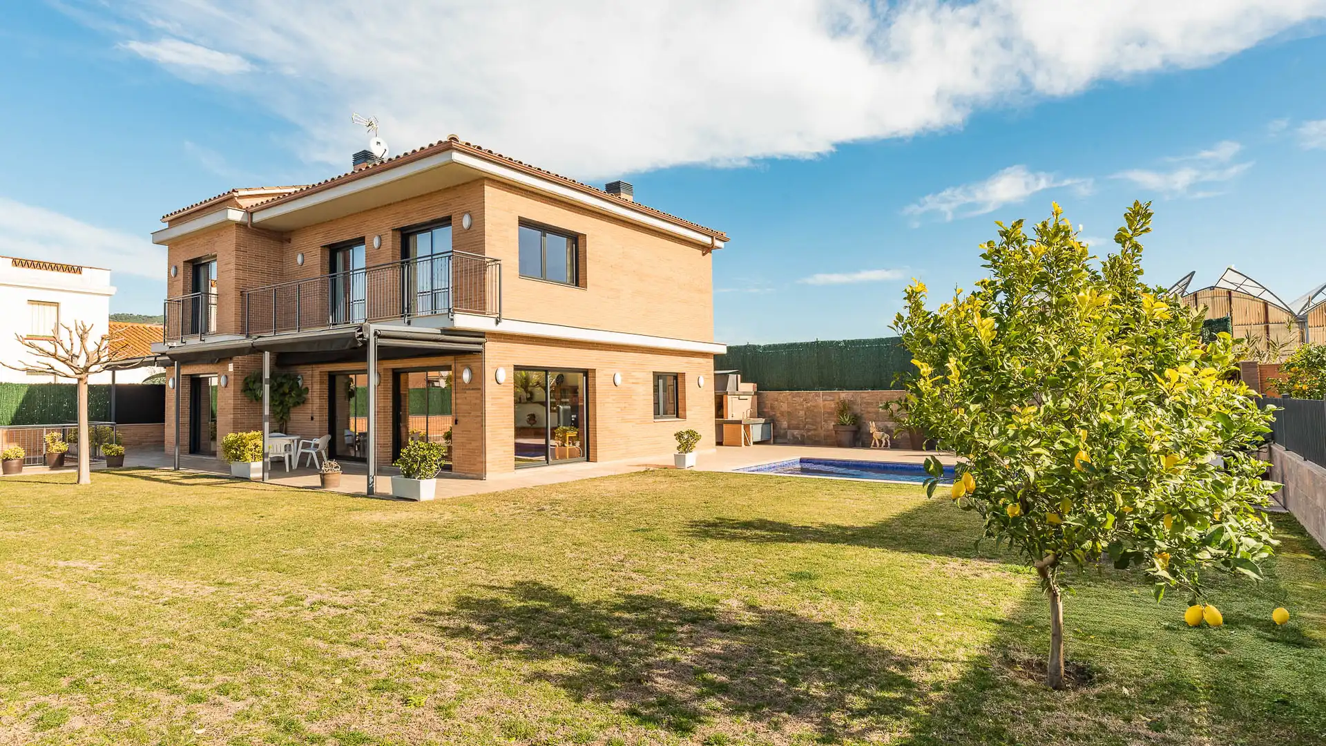 Vista exterior de Casa o chalet en venta en Vilassar de Mar con Aire acondicionado, Calefacción y Jardín privado