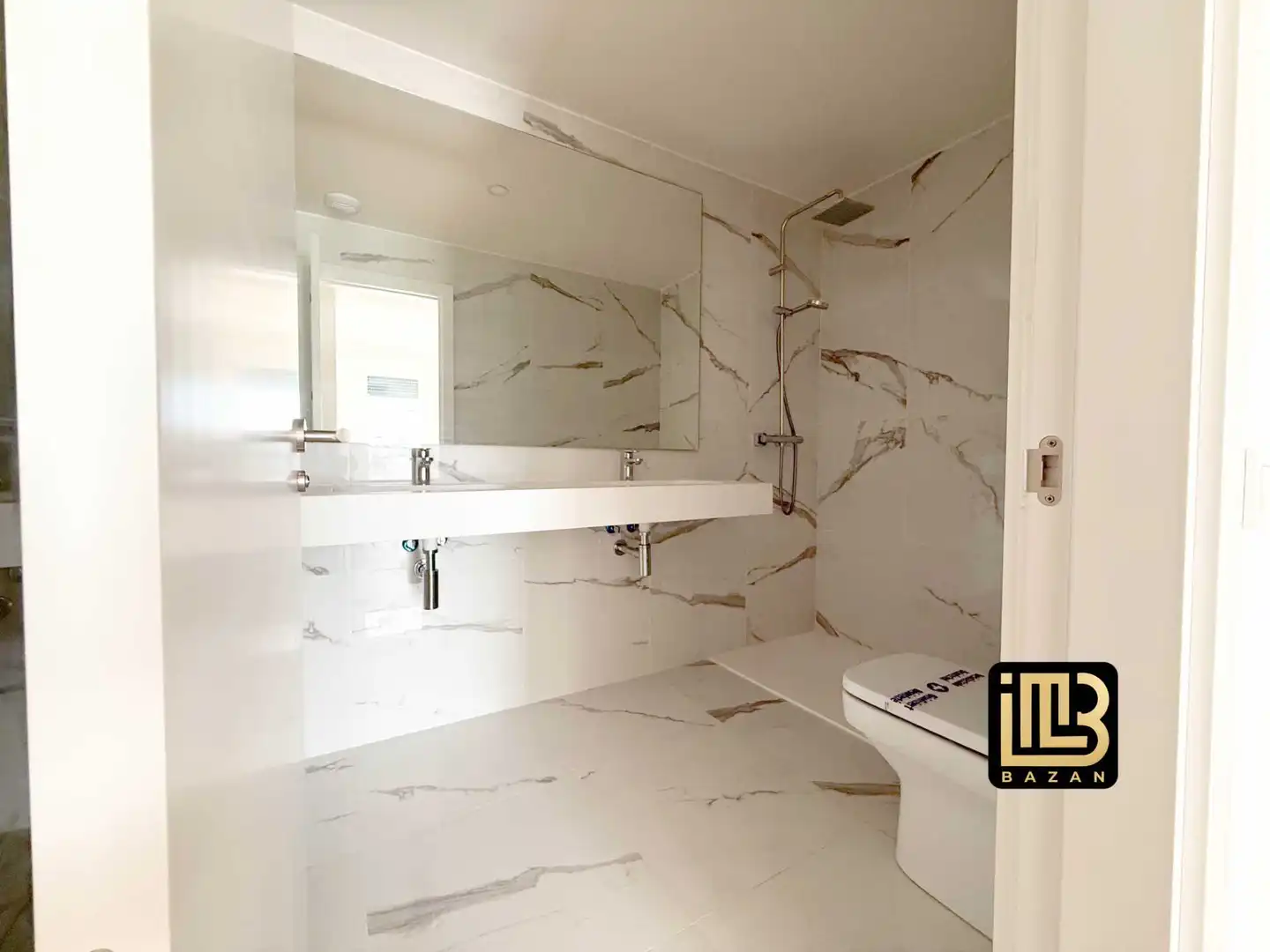 Bathroom of Flat for rent in Málaga  with Air Conditioner, Heating and Private garden