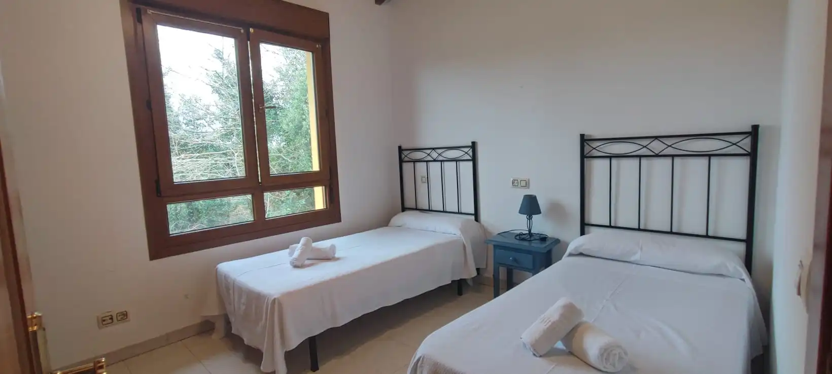 Schlafzimmer von Country house zum Verkauf in Llanes mit Heizung, Privatgarten und Terrasse